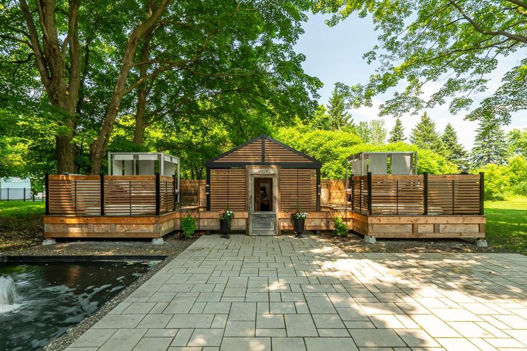 Auberge Nuits De St-Georges Bromont Exterior foto