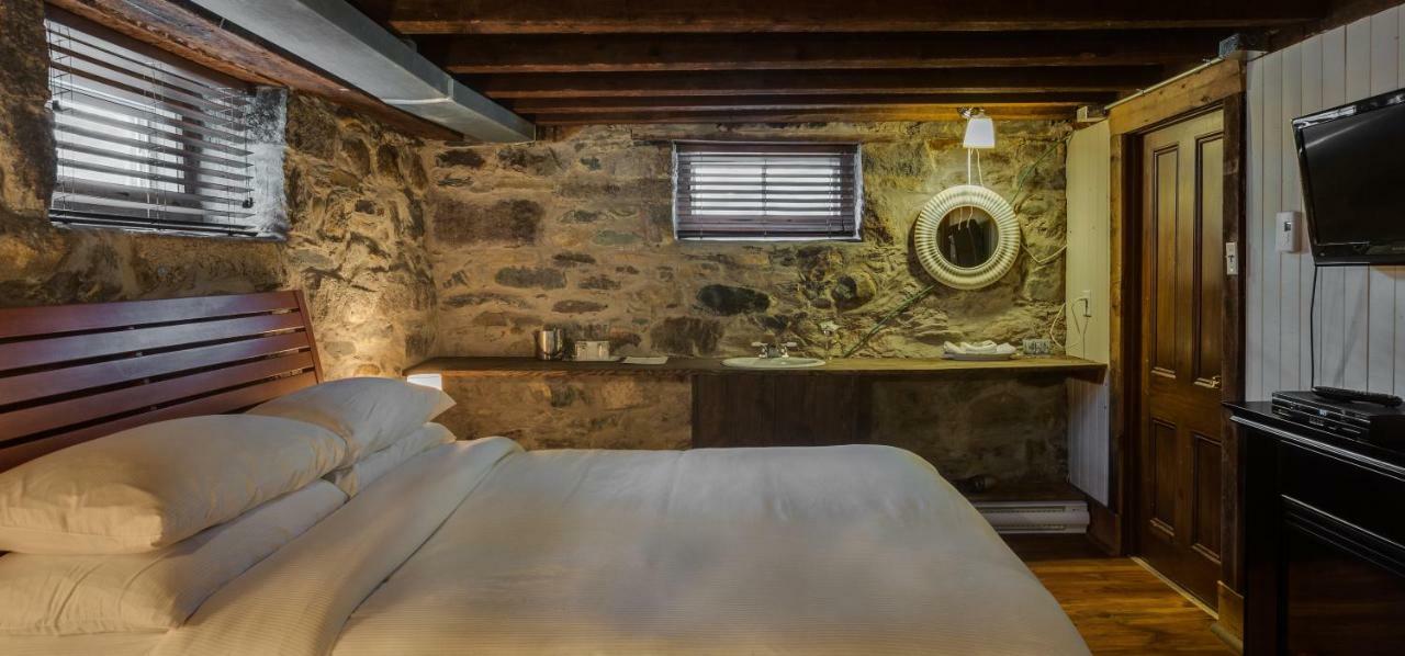 Auberge Nuits De St-Georges Bromont Exterior foto